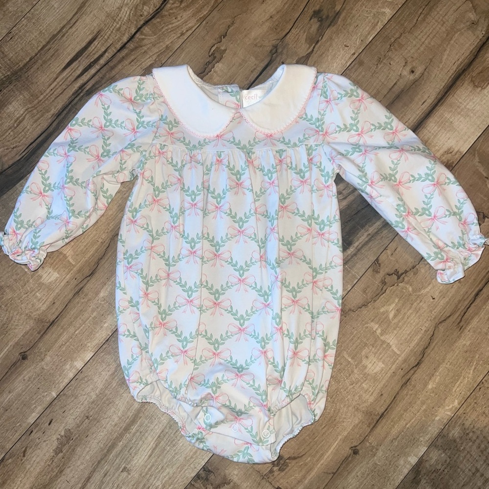 Cecil and Lou Pink and Green Bows and Vines Knit Bubble